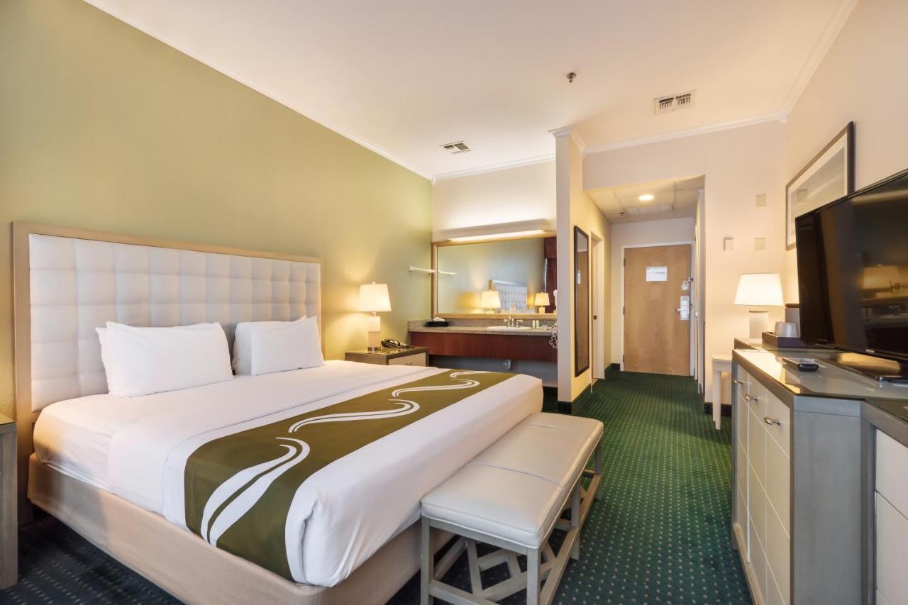 Quality Inn & Suites Conference Center Winter Haven Buitenkant foto